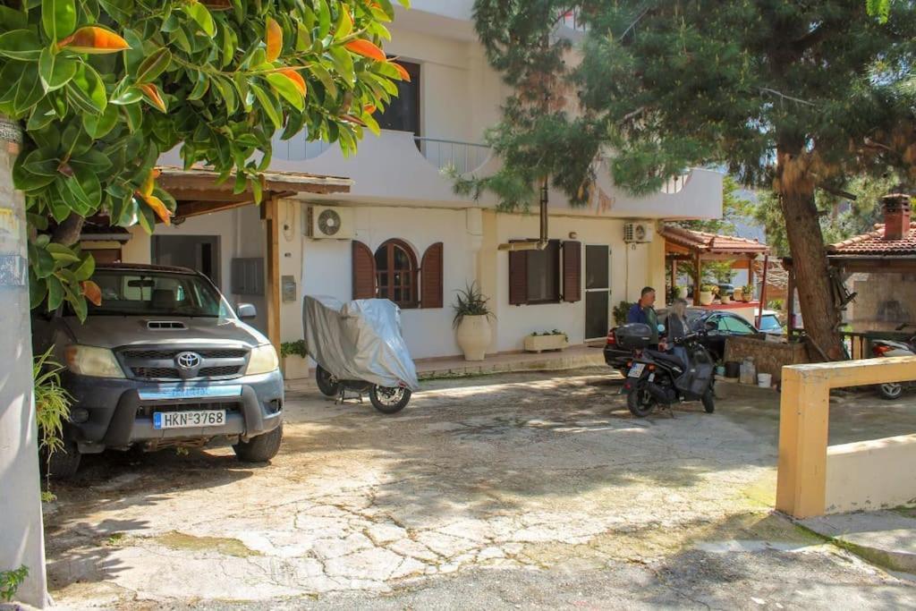 הרקליון Afroditi'S Guest House מראה חיצוני תמונה